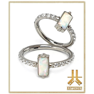 Anneau Clicker Titane serti strass / Rectangle strass