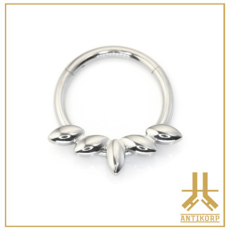 Anneau Clicker Titane Fleur Strass Front