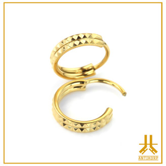 Anello Clicker 0,8 mm Titanio F136 PVD Oro Piramidi doppie